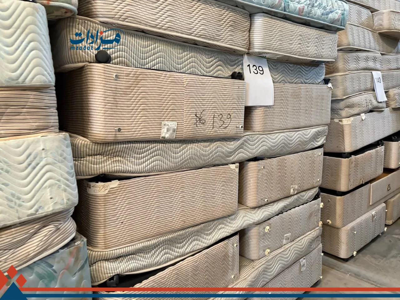 139. Single bed base(8) + single mattress(12)+single head board(10)