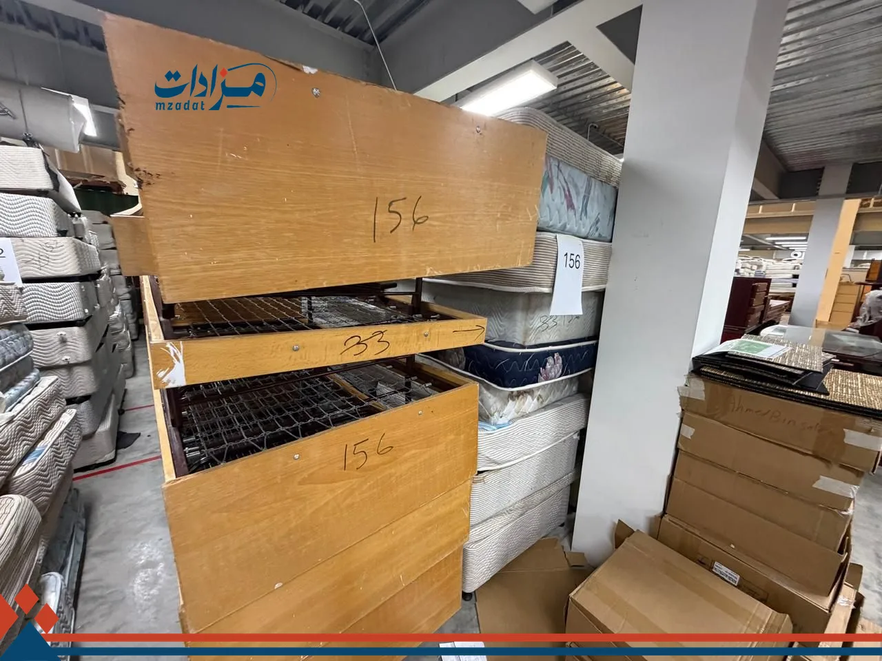 156. Single bed base(10) + Single mattress(10)+ Wooden bed base(10)