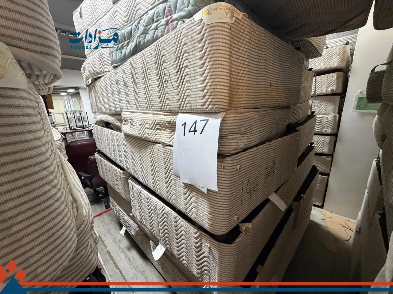 147. Single bed base(10) + single mattress(10)+single head board(5)
