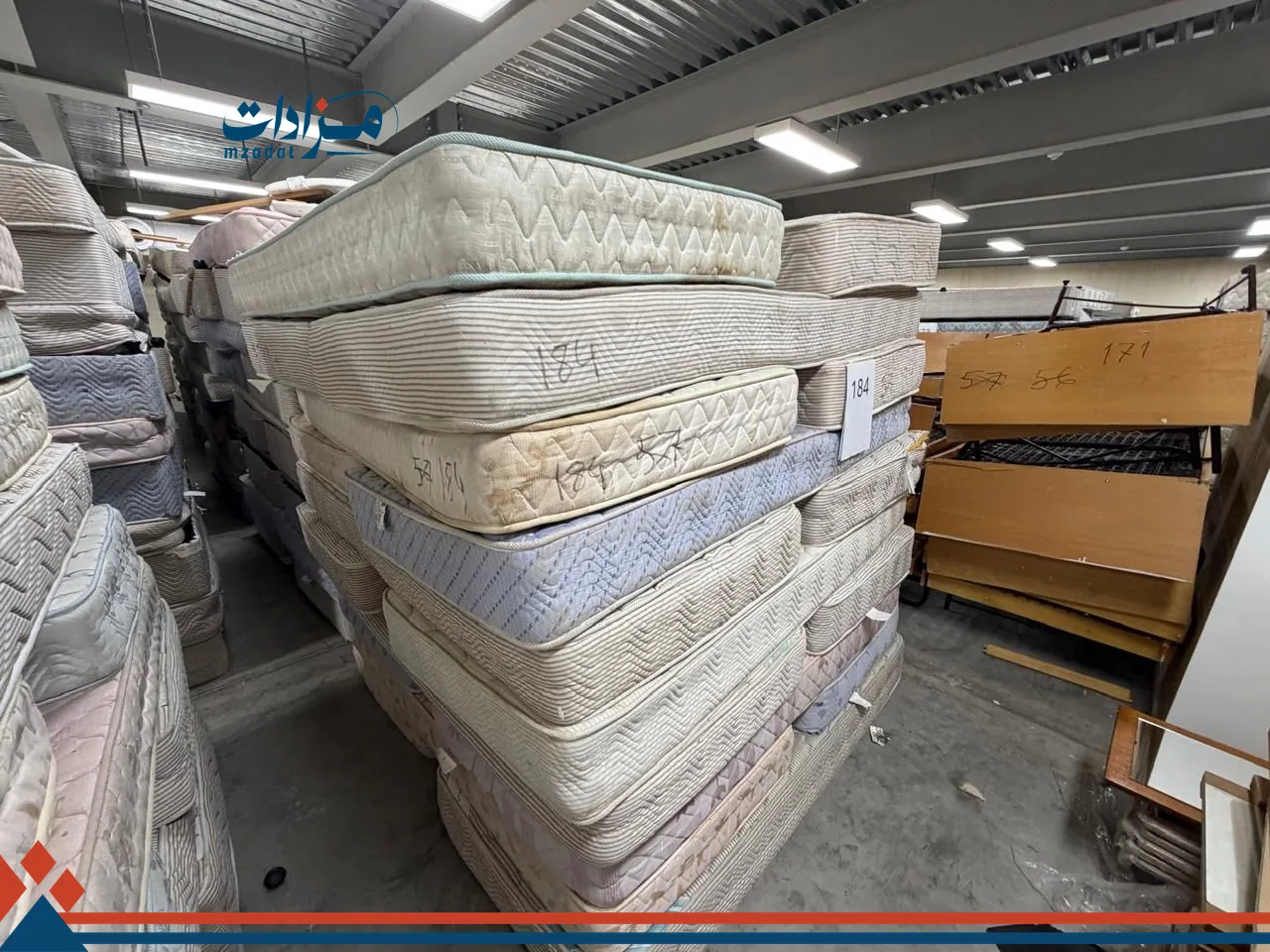 184. Single bed base(10) + single mattress(10)+single head board(5)