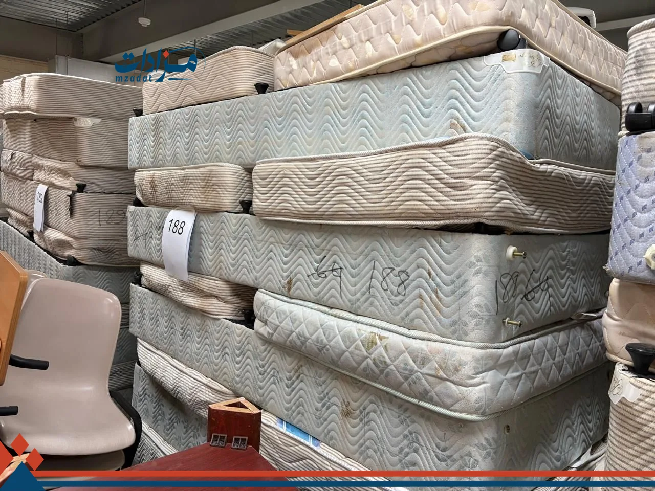 188. Single bed base(10) + single mattress(10)+single head board(10)