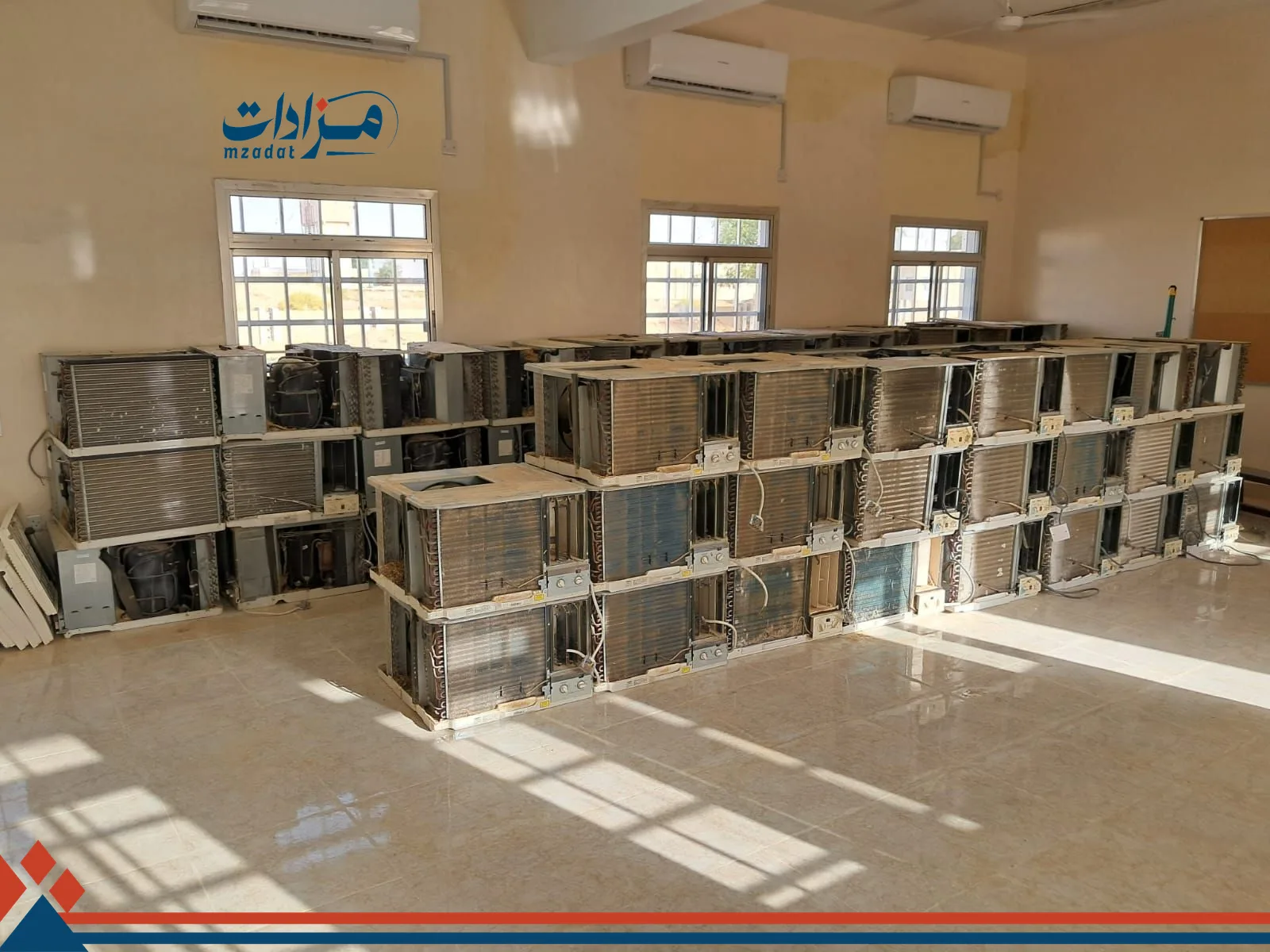 Used air conditioners, furniture, used electronics, and student desks - 5