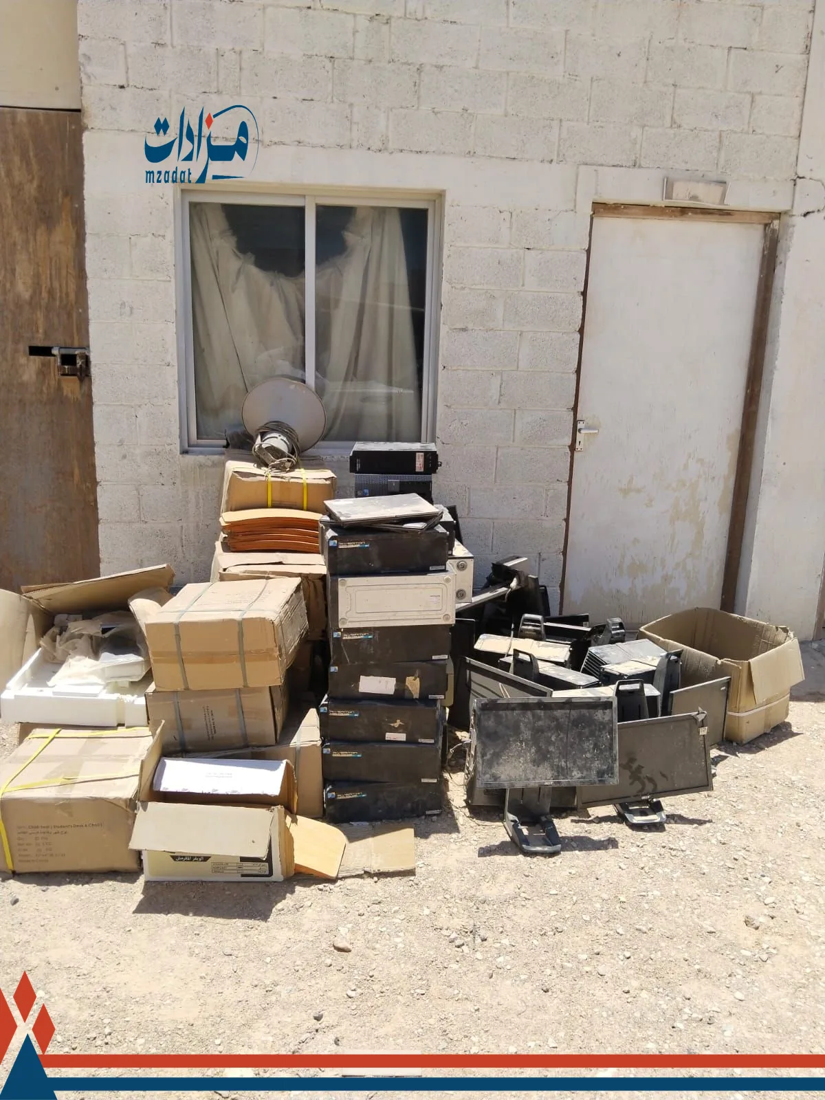 Used air conditioners, furniture, used electronics, and student desks - 13