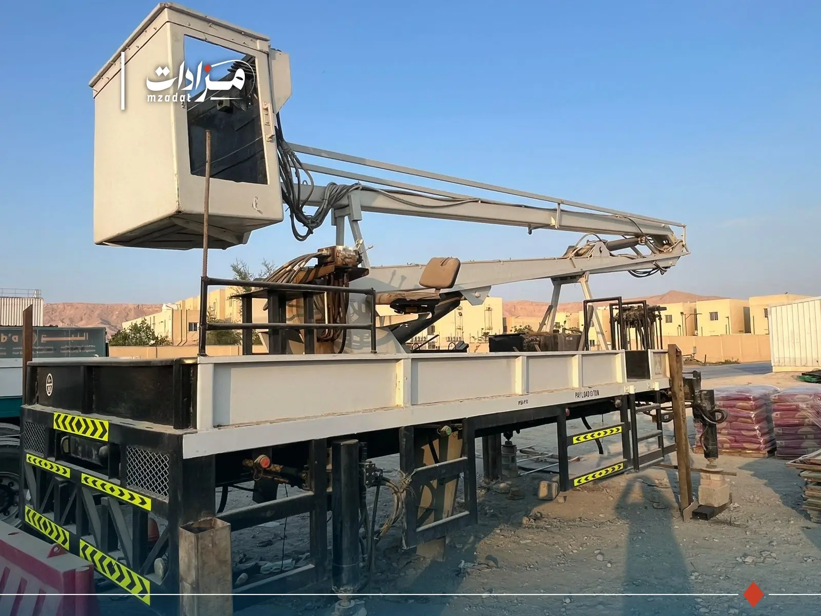 3- Crane Lift Unit - 5