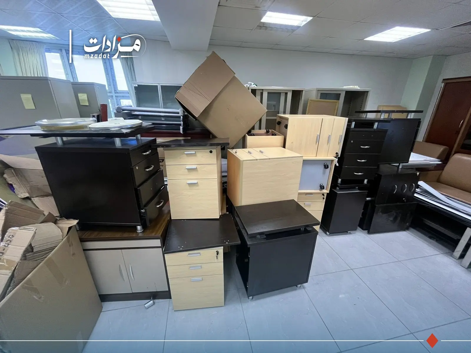 Used electronics & furniture . - 7