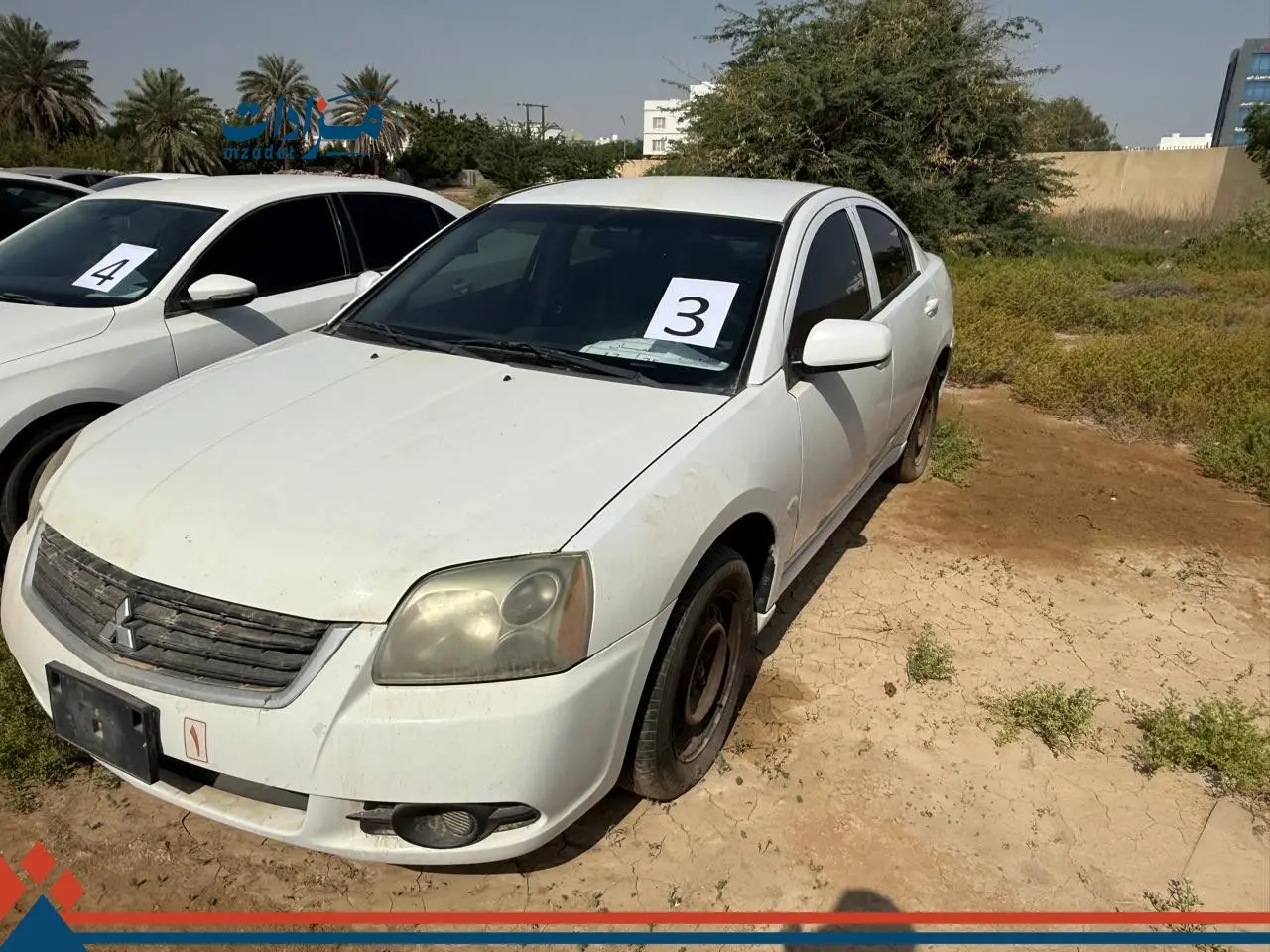 3- Mitsubishi Galant - 3