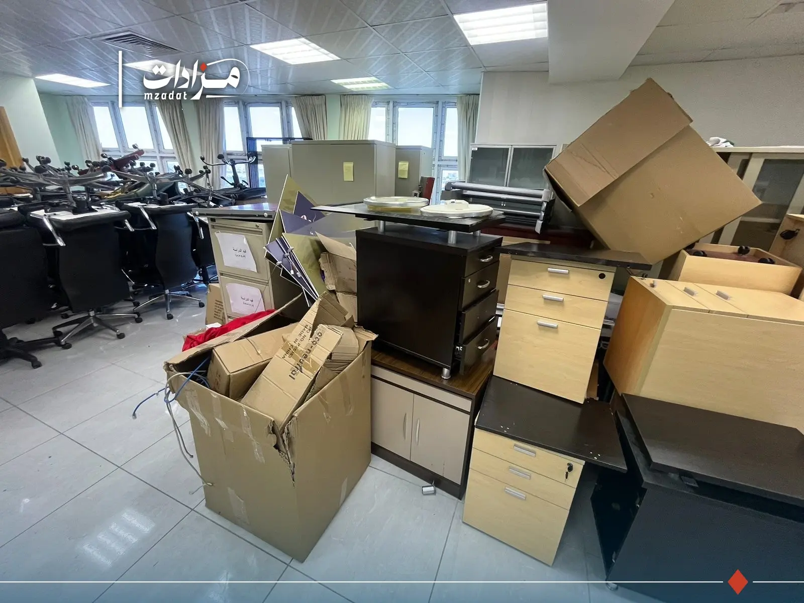 Used electronics & furniture . - 6