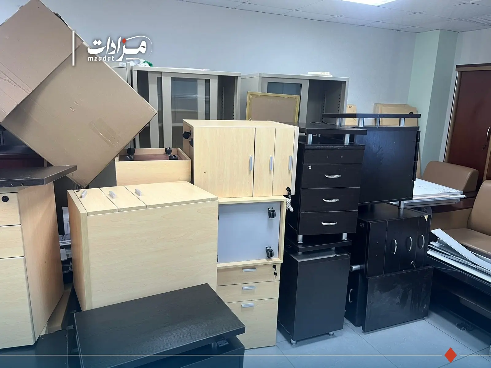 Used electronics & furniture . - 4