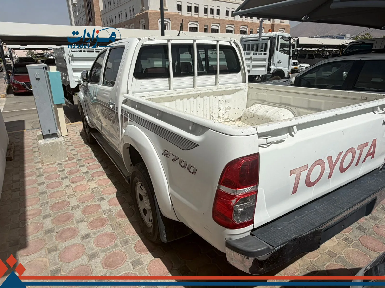 18- Toyota Pickup - 6