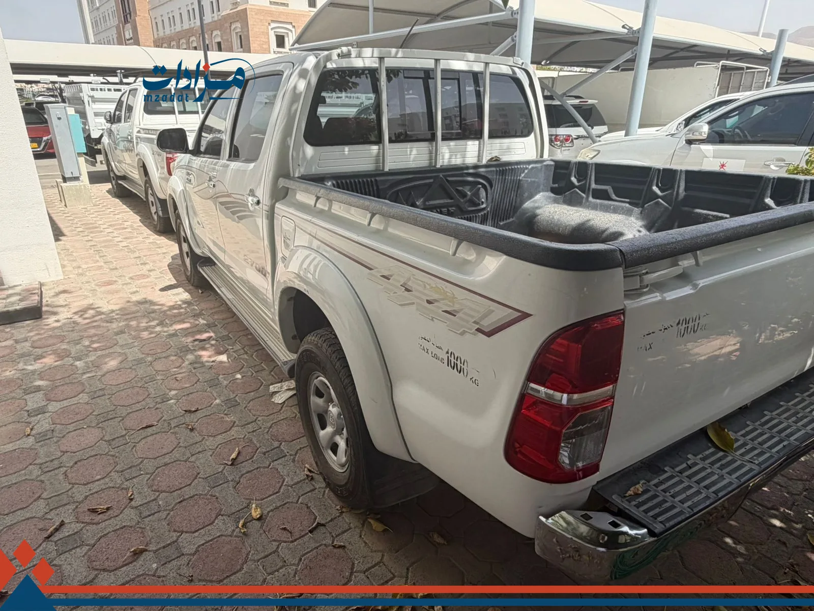 17- Toyota Pickup - 7